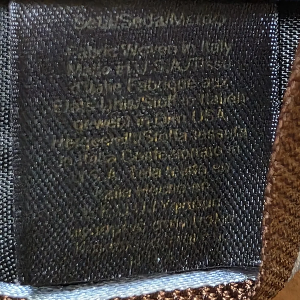 Brooks Brothers Makers And Merchants Blue and Brown Silk Repp Tie. 58.5 inches